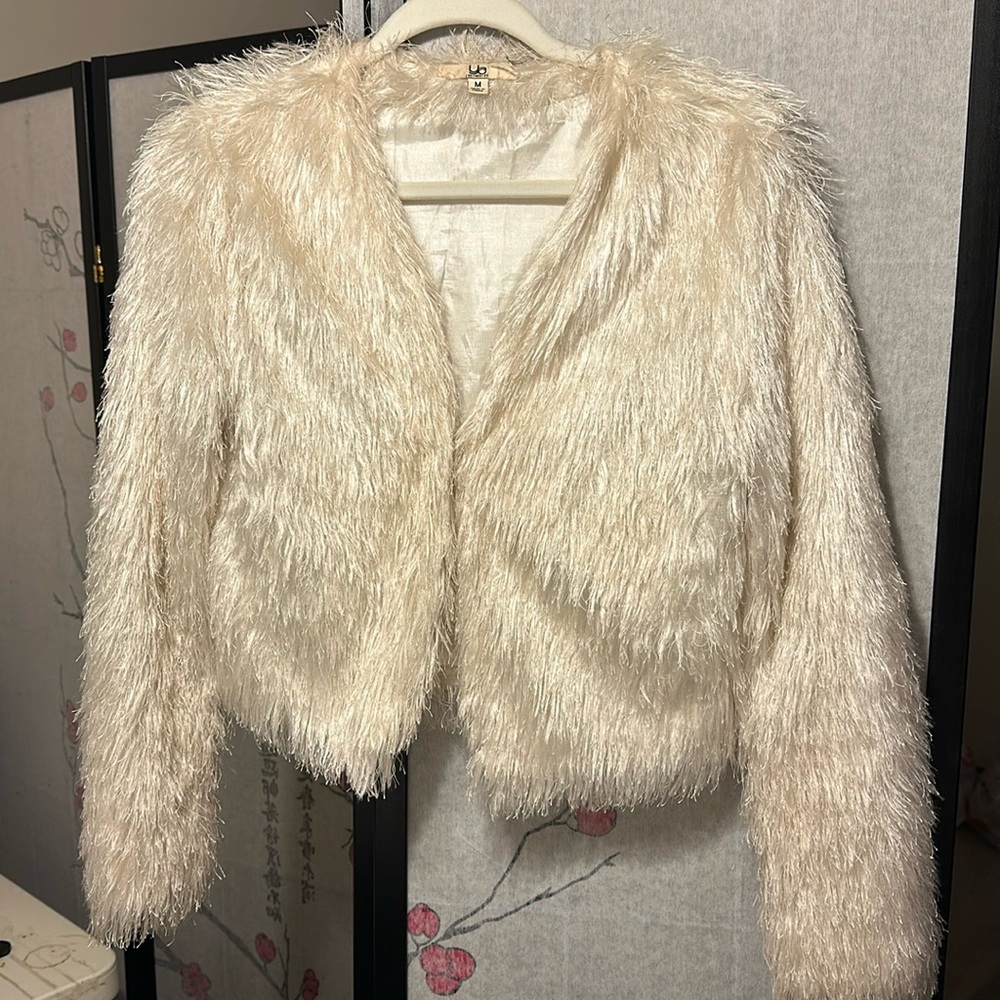 Ya Los Angeles off white Shabby Faux Fur Jacket Size Medium